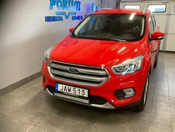 Röd Begagnad 2018 Ford Kuga SUV | 205 000 kr (Lite dyr)
