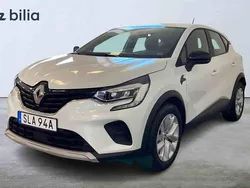 Vit Begagnad 2023 Renault Captur SUV | 239 900 kr