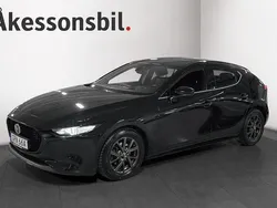 Svart Begagnad 2019 Mazda 3 Sky Halvkombi | 209 000 kr (Marknadspris)