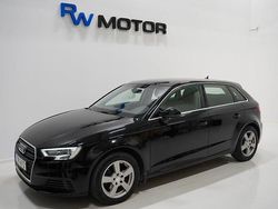 Svart Begagnad 2018 Audi A3 Sportback Proline Halvkombi | 159 700 kr (Marknadspris)