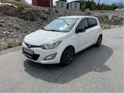 Vit Begagnad 2015 Hyundai i20 Select Halvkombi | 46 000 kr (Bra pris)