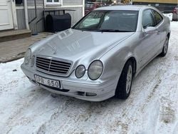Grå Begagnad 2002 Mercedes CLK320 Elegance Sportkupé | 28 000 kr (Superpris)