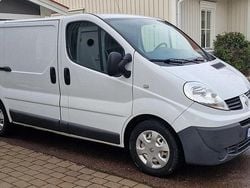 Vit Begagnad 2014 Renault Trafic Van | 79 000 kr (Marknadspris)