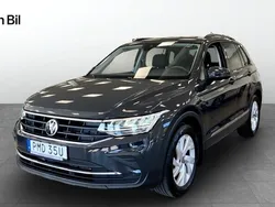 Grå Begagnad 2021 VW Tiguan SUV | 269 900 kr (Marknadspris)