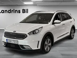 Vit Begagnad 2017 Kia Niro Advance SUV | 194 300 kr (Lite dyr)