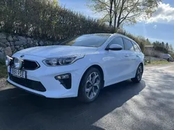 Vit Begagnad 2019 Kia Ceed Sportswagon Kombi | 129 000 kr (Bra pris)