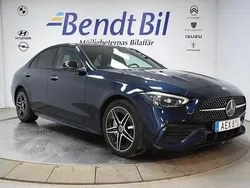 Blå Begagnad 2022 Mercedes C300e AMG line Sedan | 454 500 kr (Marknadspris)