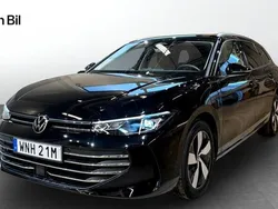 Svart Begagnad 2024 VW Passat Business Kombi | 479 900 kr