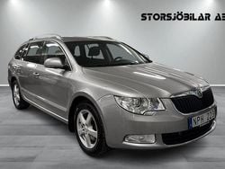 Ljusbrun Begagnad 2011 Skoda Superb Elegance Kombi | 89 000 kr (Lite dyr)