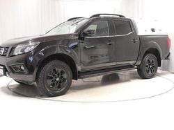 Svart Begagnad 2021 Nissan Navara 360º Pickup | 348 800 kr (Marknadspris)