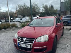 Röd Begagnad 2008 VW Golf VI Kombi | 24 500 kr (Lite dyr)
