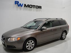 Grå Begagnad 2010 Volvo V70 Momentum Kombi | 69 800 kr (Marknadspris)