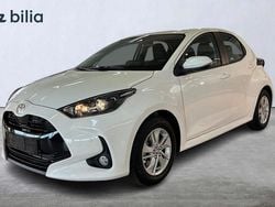 Ny 2025 Toyota Yaris Active Halvkombi | 271 800 kr (Marknadspris)
