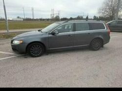 Grå Begagnad 2010 Volvo V70 Momentum Kombi | 33 900 kr (Bra pris)
