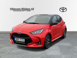 Svart Begagnad 2020 Toyota Yaris Hybrid Halvkombi | 239 800 kr (Dyr)