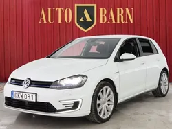 Vit Begagnad 2015 VW Golf VII GTE Halvkombi | 158 700 kr (Marknadspris)