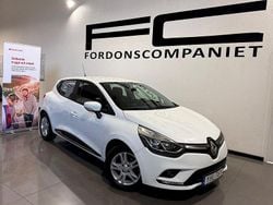 Vit Begagnad 2016 Renault Clio IV Halvkombi | 89 900 kr (Marknadspris)