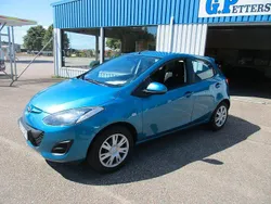 Blå Begagnad 2011 Mazda 2 Halvkombi | 55 000 kr (Marknadspris)