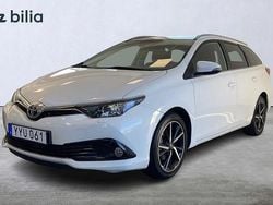 Vit Begagnad 2017 Toyota Auris Touring Sports Kombi | 129 900 kr (Bra pris)