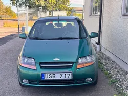Mörkgrön (grön) Begagnad 2004 Chevrolet Kalos Halvkombi | 17 900 kr (Dyr)