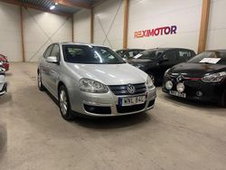 Silver Begagnad 2009 VW Jetta Sportline Sedan | 84 900 kr