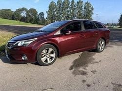 Begagnad 2013 Toyota Avensis Executive Kombi | 99 000 kr (Dyr)
