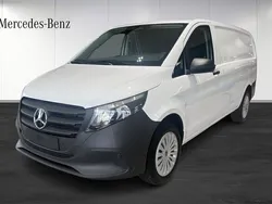 Vit Ny 2025 Mercedes Vito Minibuss | 612 375 kr (Marknadspris)