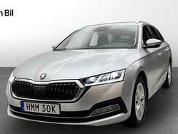Brilliant silver metallic Begagnad 2024 Skoda Octavia Style Kombi | 324 900 kr (Superpris)