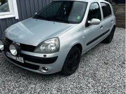Grå Begagnad 2004 Renault Clio II Halvkombi | 18 500 kr (Marknadspris)