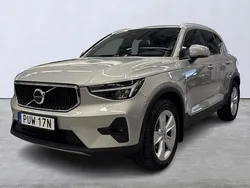 Silver Begagnad 2023 Volvo XC40 Core SUV | 359 900 kr (Marknadspris)
