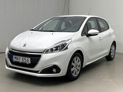 Vit Begagnad 2015 Peugeot 208 Halvkombi | 120 000 kr (Marknadspris)