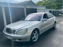 Grå Begagnad 2002 Mercedes S320 Sedan | 39 500 kr
