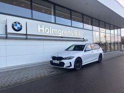 Vit Begagnad 2024 BMW 330e Comfort Edition Kombi | 589 800 kr (Dyr)