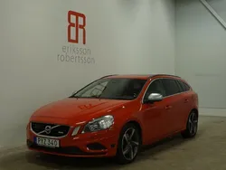 Röd Begagnad 2013 Volvo V60 R-Design Kombi | 179 900 kr (Lite dyr)