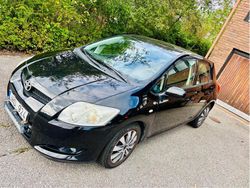 Svart Begagnad 2007 Toyota Auris Halvkombi | 29 000 kr (Marknadspris)