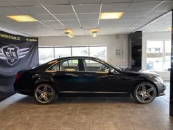 Svart Begagnad 2009 Mercedes S500 Sedan | 249 000 kr