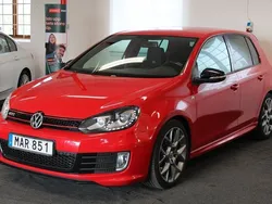 Röd Begagnad 2011 VW Golf VII GTI Halvkombi | 169 900 kr (Marknadspris)