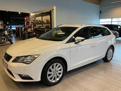 Vit Begagnad 2014 Seat Leon ST Style Kombi | 128 000 kr (Marknadspris)