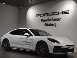 Vit (white) Begagnad 2024 Porsche Panamera 4S Sedan | 1 599 000 kr (Superpris)