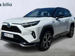 Vit Begagnad 2023 Toyota RAV4 Hybrid Premium SUV | 559 900 kr (Dyr)