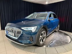Blå metallic Begagnad 2022 Audi e-tron SUV | 449 000 kr (Dyr)