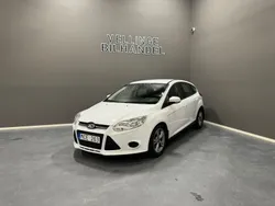 Vit Begagnad 2013 Ford Focus Halvkombi | 49 900 kr (Marknadspris)