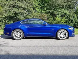 Blå Begagnad 2016 Ford Mustang GT Sportkupé | 425 000 kr (Marknadspris)