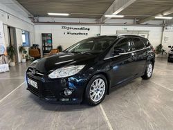 Svart Begagnad 2011 Ford Focus Titanium Kombi | 49 900 kr (Marknadspris)