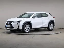 Vit Begagnad 2021 Lexus UX 250h SUV | 249 000 kr