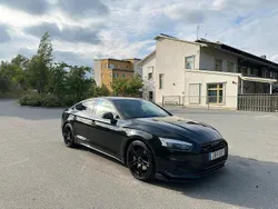 Svart Begagnad 2021 Audi A5 Sportback Comfort Halvkombi | 339 000 kr (Marknadspris)