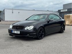 Svart Begagnad 2004 Mercedes CLK200 Elegance Sportkupé | 55 000 kr (Lite dyr)