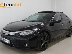 Svart Begagnad 2017 Honda Civic Halvkombi | 189 900 kr (Marknadspris)