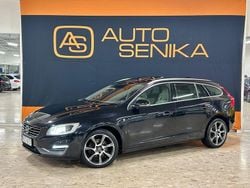 Svart Begagnad 2014 Volvo V60 Ocean Race Kombi | 129 900 kr (Marknadspris)