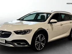 Vit (white) Begagnad 2018 Opel Insignia Country Tourer Kombi | 179 000 kr (Marknadspris)